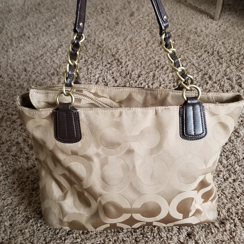 Coach Purse - Picture 2 of 4